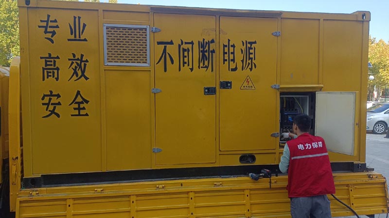 麟游柴油发电机组和UPS电源配合使用时，如何避免切换过程中的电力中断？