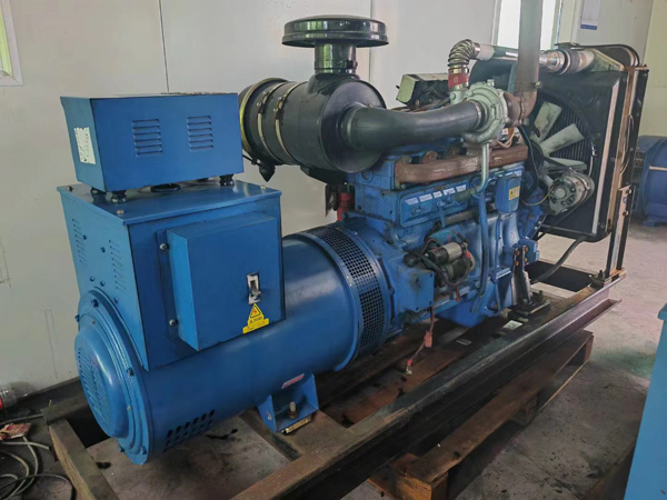 麟游100kW柴油发电机组使用多级机油有哪些优缺点？